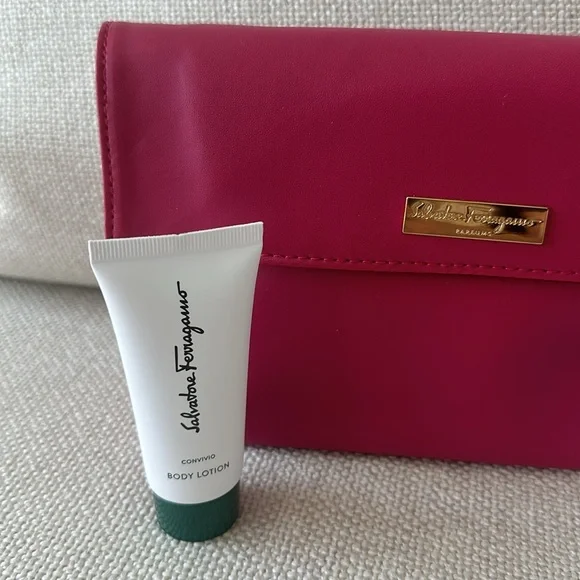 Salvatore Ferragamo Cosmetic Bag - Picture 2 of 12